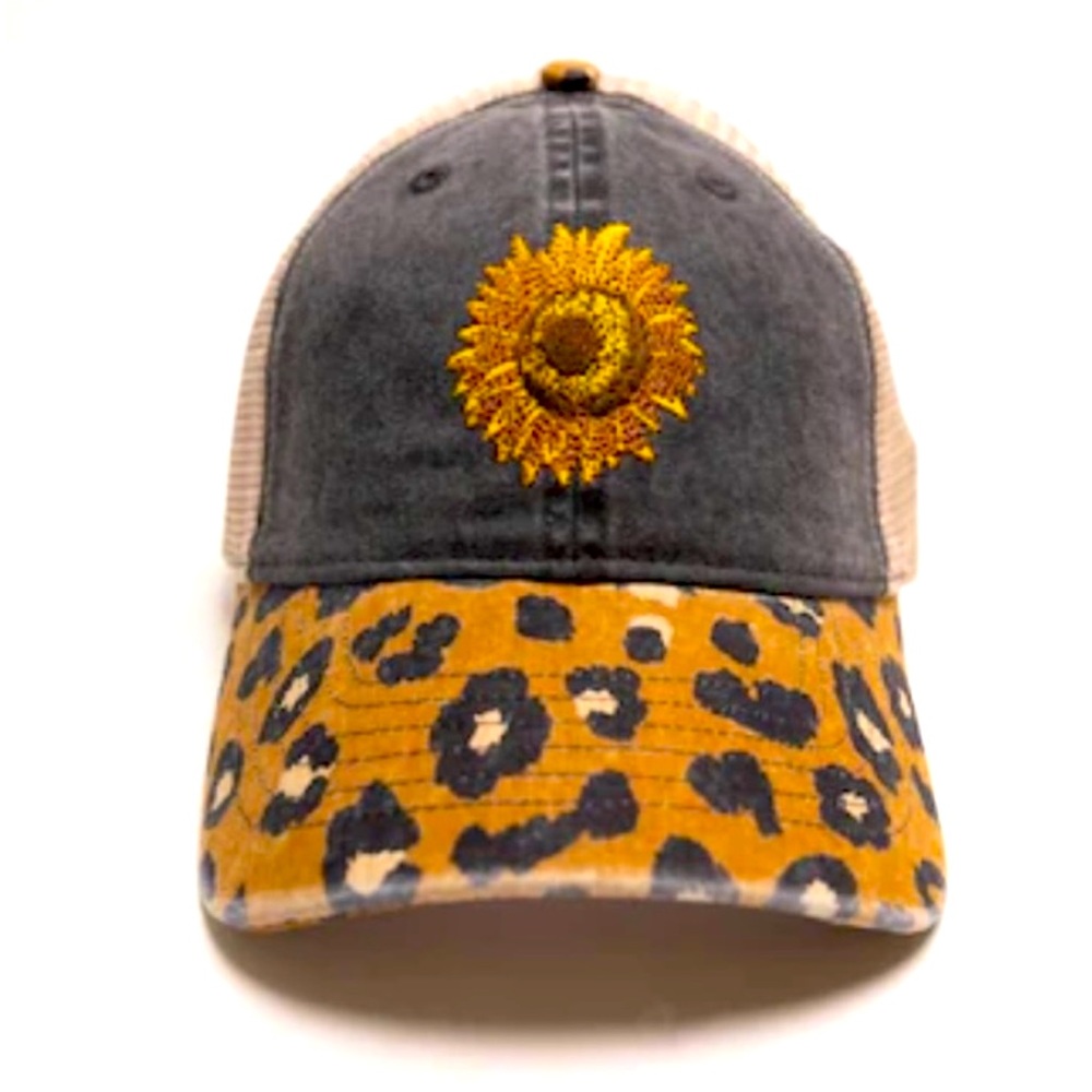 Women’s Sunflower and Leopard print hat NWT